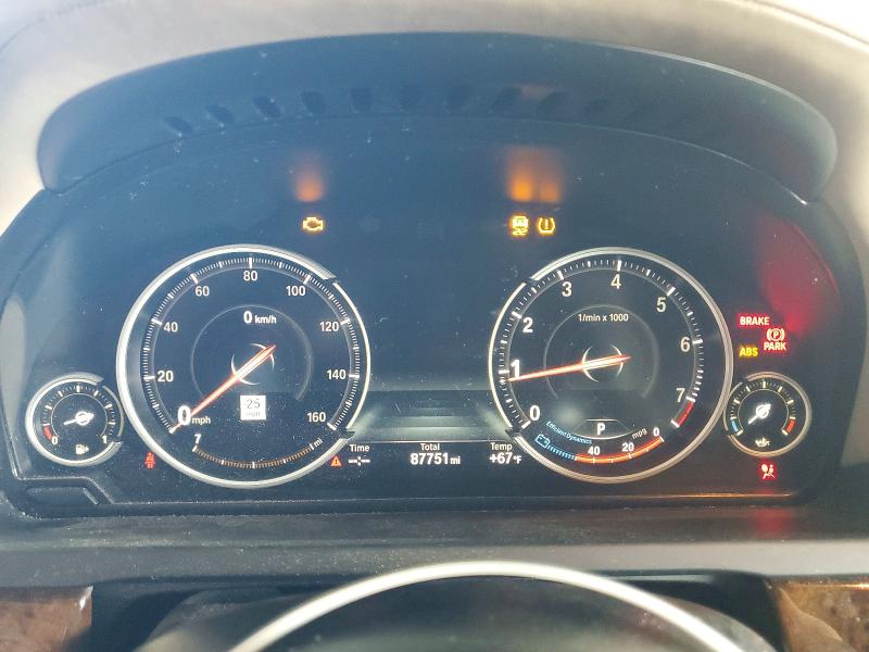 2014 Bmw 750 მანქანა იყიდება აუქციონზე, vin: WBAYE8C57ED136357, აუქციონის ნომერი: 70569976