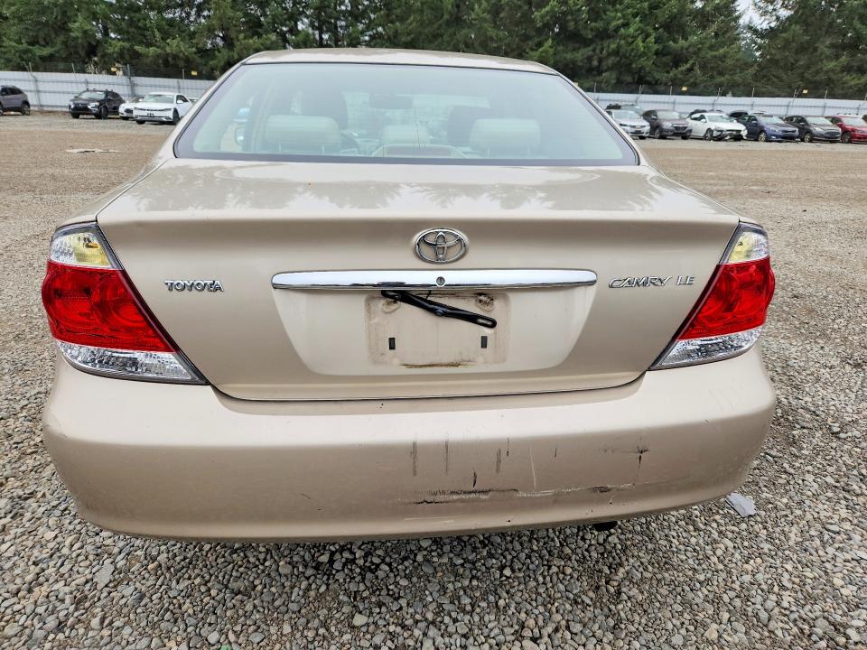 2005 Toyota Camry მანქანა იყიდება აუქციონზე, vin: 4T1BE32K25U974200, აუქციონის ნომერი: 71808426