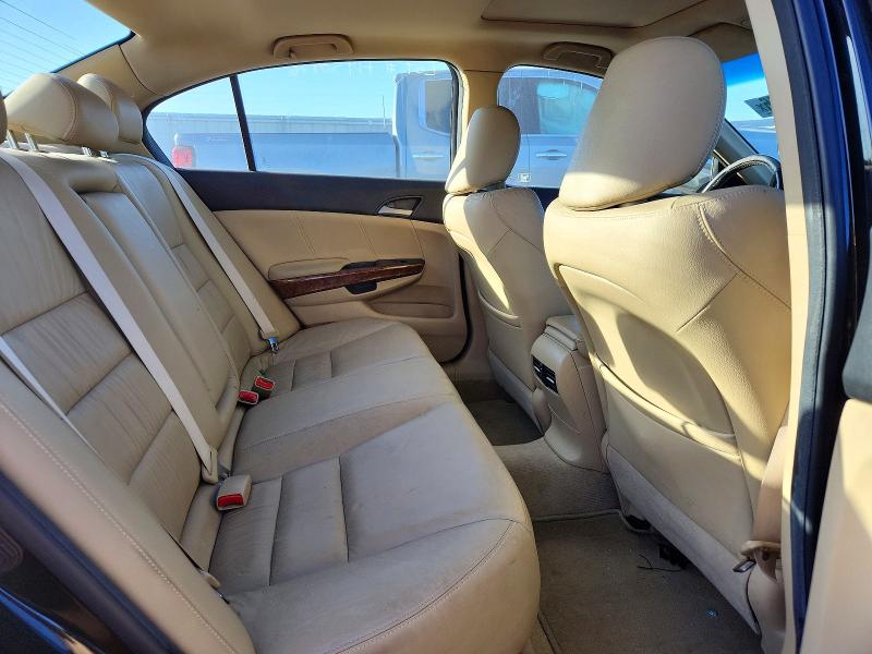 71950976 :رقم المزاد ، 1HGCP2F88BA152446 vin ، 2011 Honda Accord مزاد بيع