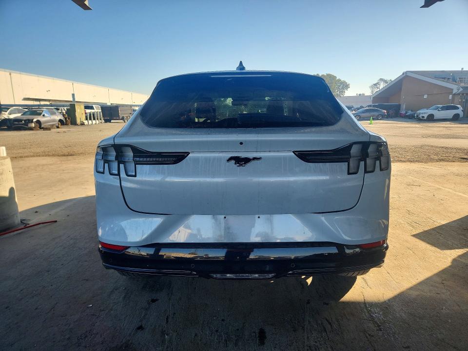 Продаж на аукціоні авто 2022 Ford Mustang Mach-e, vin: 3FMTK3R73NMA26875, номер лоту: 71798726