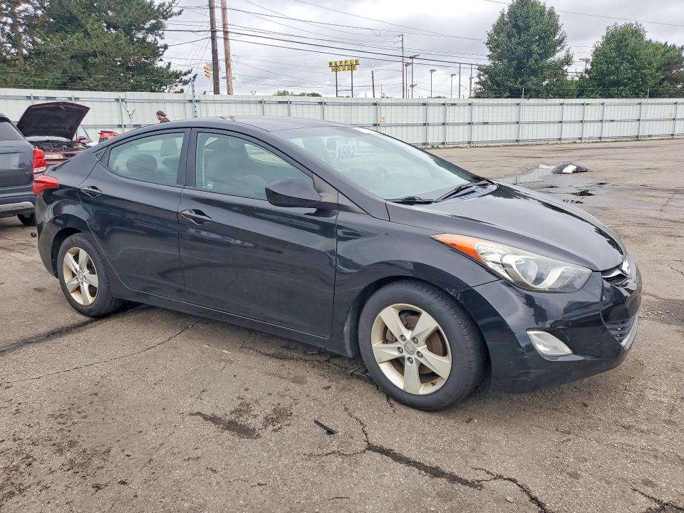 71237186 :رقم المزاد ، 5NPDH4AE3CH098072 vin ، 2012 Hyundai Elantra مزاد بيع