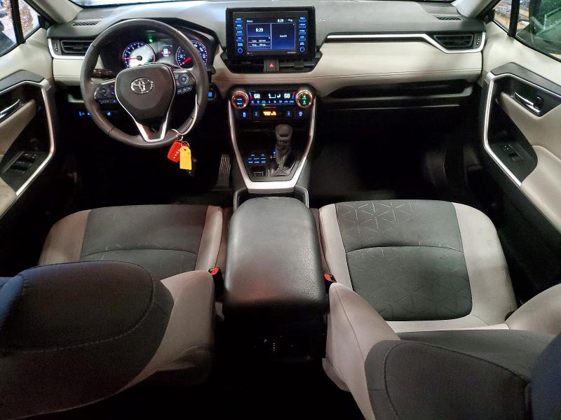 69698656 :رقم المزاد ، 2T3P1RFV3MW221077 vin ، 2021 Toyota Rav4 مزاد بيع