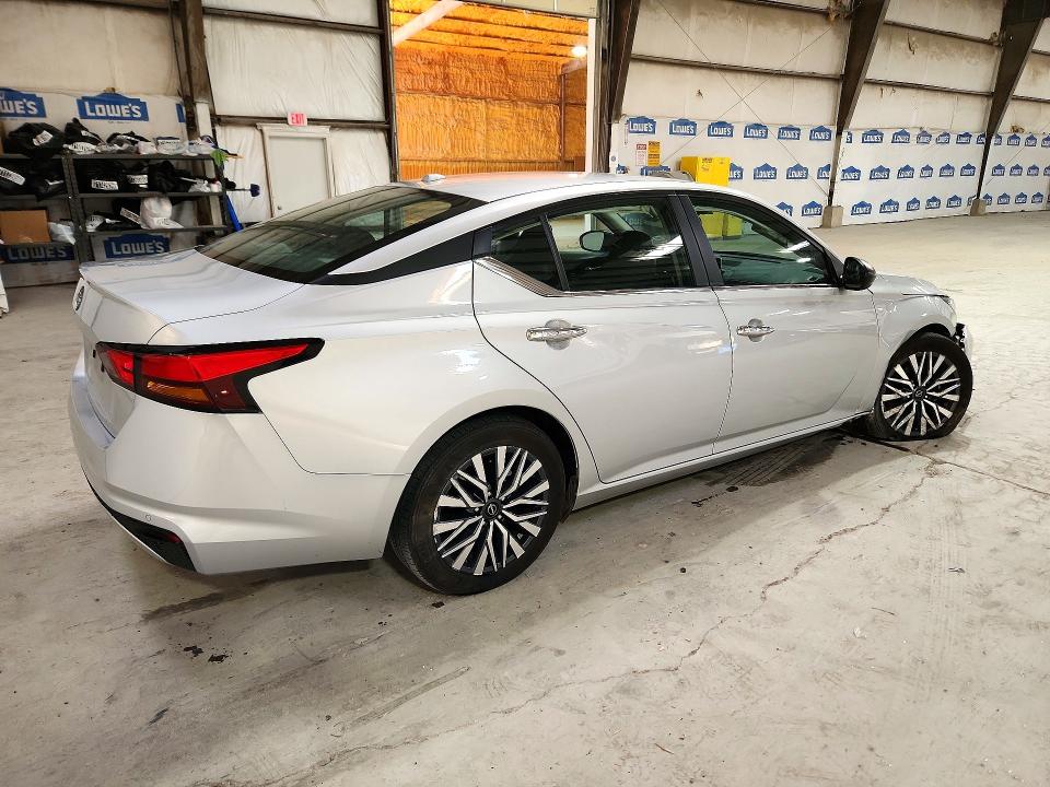 2025 Nissan Altima მანქანა იყიდება აუქციონზე, vin: 1N4BL4DV2SN402952, აუქციონის ნომერი: 72401986