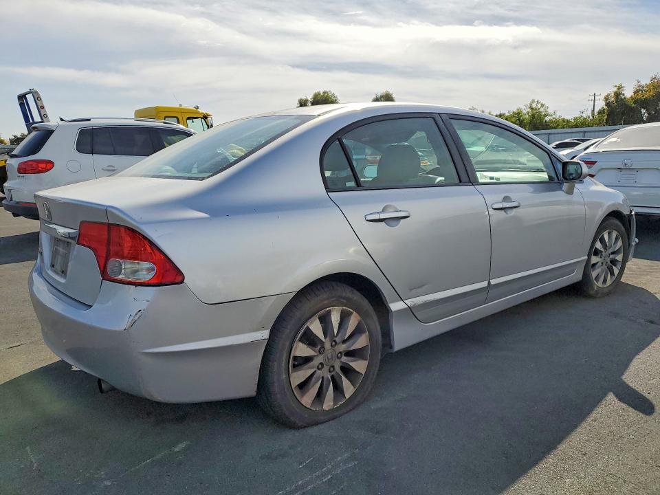 71498536 :رقم المزاد ، 2HGFA1F88BH521316 vin ، 2011 Honda Civic مزاد بيع