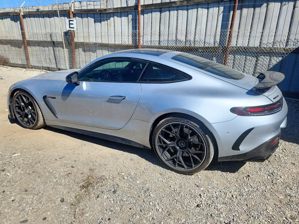 Продажа на аукционе авто 2025 Mercedes-benz Amg Gt, vin: W1KRJ8JB1SF005443, номер лота: 72335526