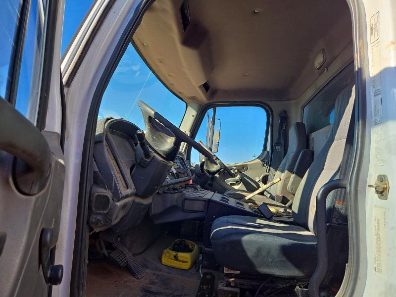 69613266 :رقم المزاد ، 1FVACXDCX7HY36990 vin ، 2007 Freightliner M2 مزاد بيع