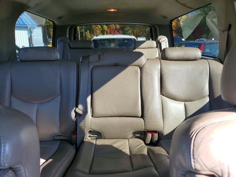 72960016 :رقم المزاد ، 1GKFK66U35J143838 vin ، 2005 Gmc Yukon Xl مزاد بيع