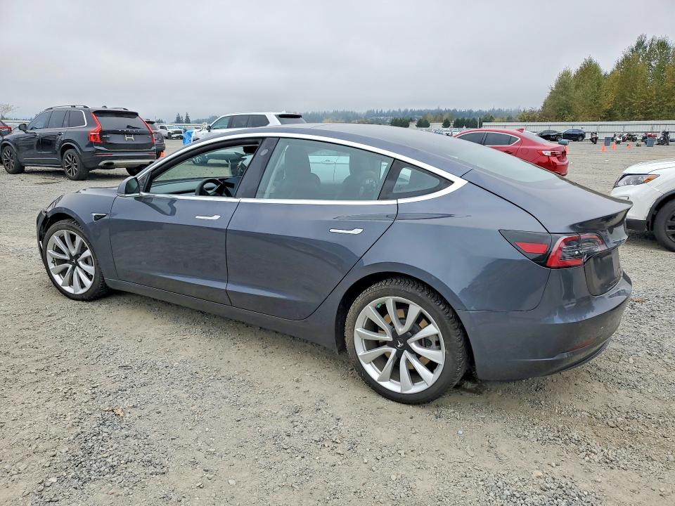 Продажа на аукционе авто 2018 Tesla Model 3, vin: 5YJ3E1EB9JF185361, номер лота: 71848536
