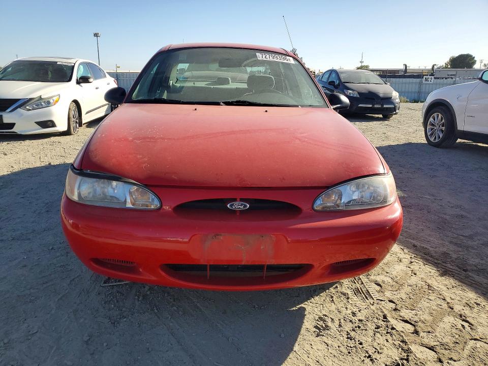 1999 Ford Escort მანქანა იყიდება აუქციონზე, vin: 1FAFP13P8XW270675, აუქციონის ნომერი: 72799396