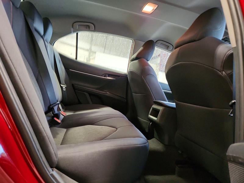 71566826 :رقم المزاد ، 4T1B11HK3KU813020 vin ، 2019 Toyota Camry مزاد بيع