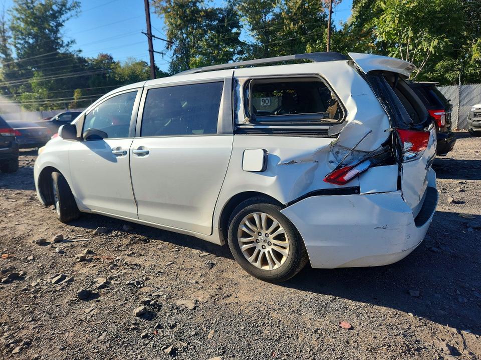 Продаж на аукціоні авто 2015 Toyota Sienna, vin: 5TDYK3DC8FS587184, номер лоту: 71757976