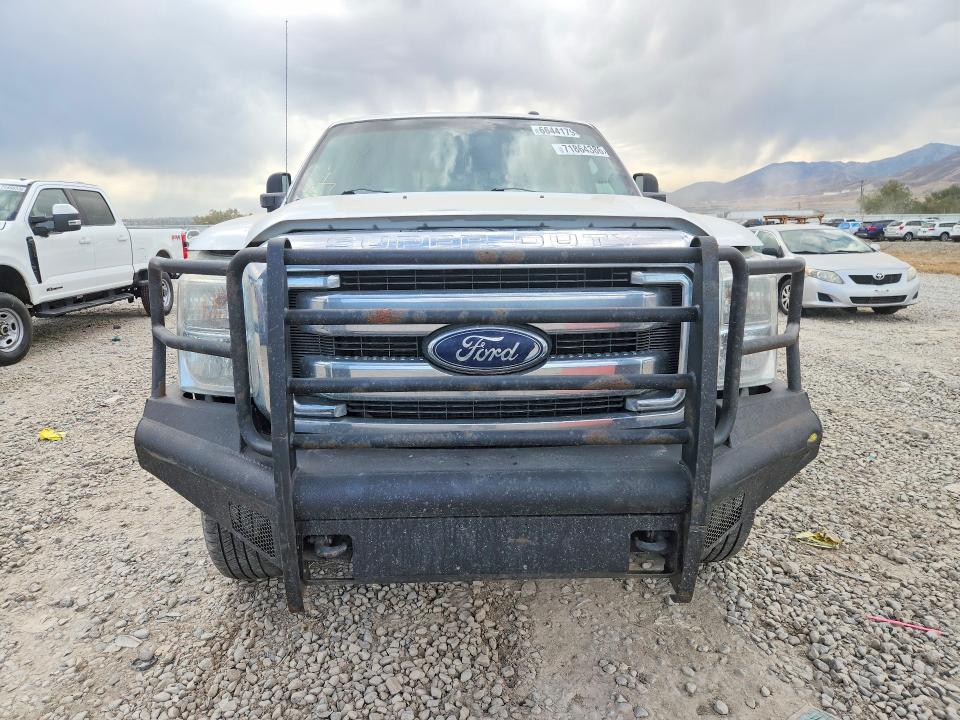 71864386 :رقم المزاد ، 1FT8W3B6XDEA95048 vin ، 2013 Ford F350 مزاد بيع
