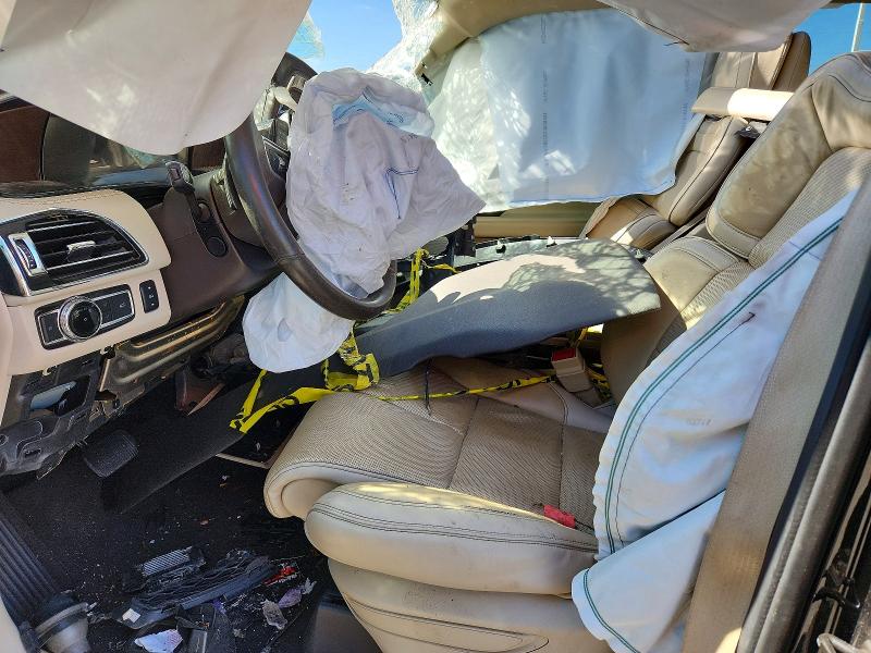 64836386 :رقم المزاد ، 5LMJJ2LT4JEL12144 vin ، 2018 Lincoln Navigator مزاد بيع
