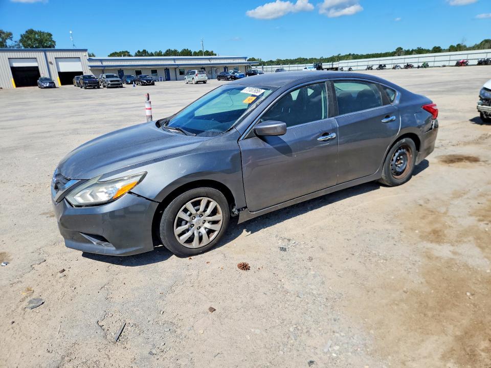 2016 Nissan Altima მანქანა იყიდება აუქციონზე, vin: 1N4AL3AP6GC216216, აუქციონის ნომერი: 71107956