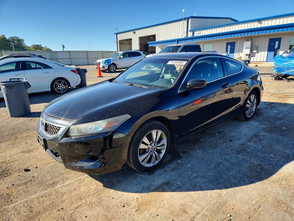 Auction sale of the 2010 Honda Accord, vin: 1HGCS1B84AA008521, lot number: 71359586