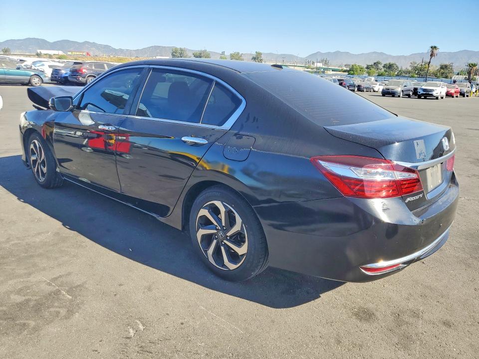 Продажа на аукционе авто 2017 Honda Accord, vin: 1HGCR2F7XHA216495, номер лота: 71415486