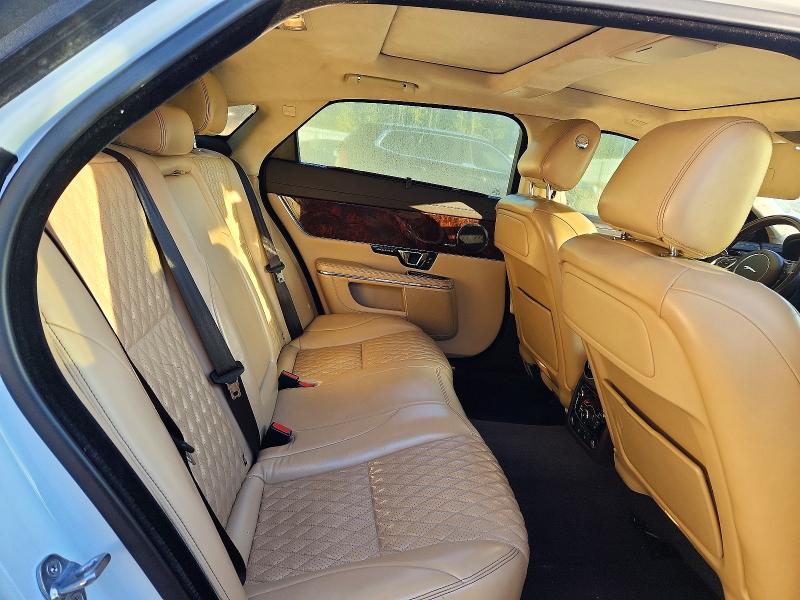 2016 Jaguar Xjl მანქანა იყიდება აუქციონზე, vin: SAJWJ2GD8G8V99450, აუქციონის ნომერი: 73870066