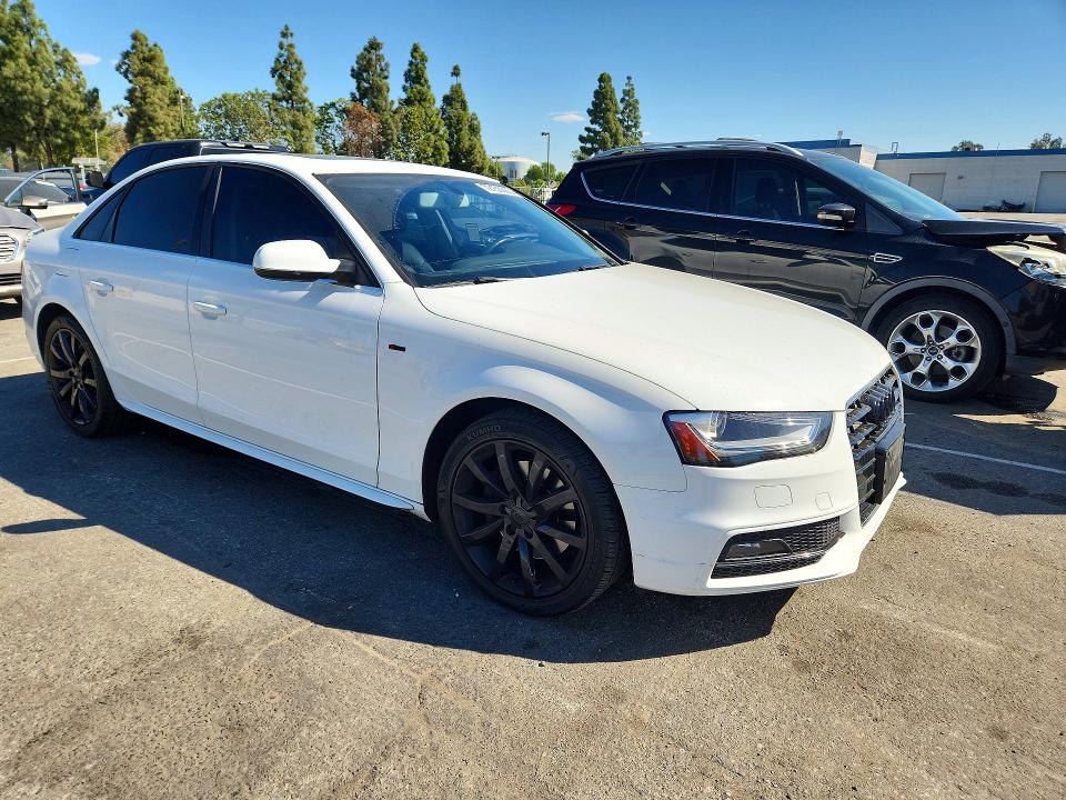 Продажа на аукционе авто 2014 Audi A4, vin: WAUAFAFL7EN010140, номер лота: 72133686