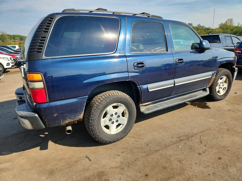 2004 Chevrolet Tahoe მანქანა იყიდება აუქციონზე, vin: 1GNEK13T74R199665, აუქციონის ნომერი: 71366766