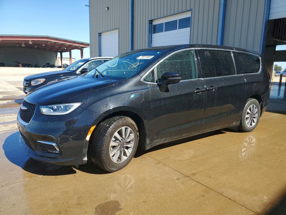 Продажа на аукционе авто 2023 Chrysler Pacifica, vin: 2C4RC1L71PR559053, номер лота: 70874566