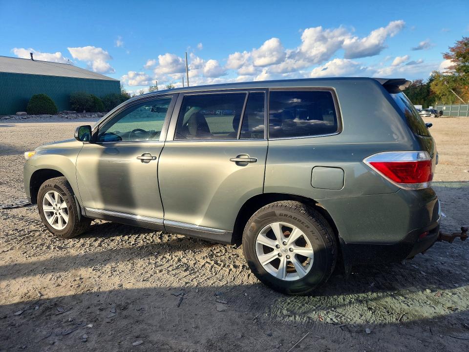 Продажа на аукционе авто 2013 Toyota Highlander, vin: 5TDBK3EH6DS194457, номер лота: 71730016