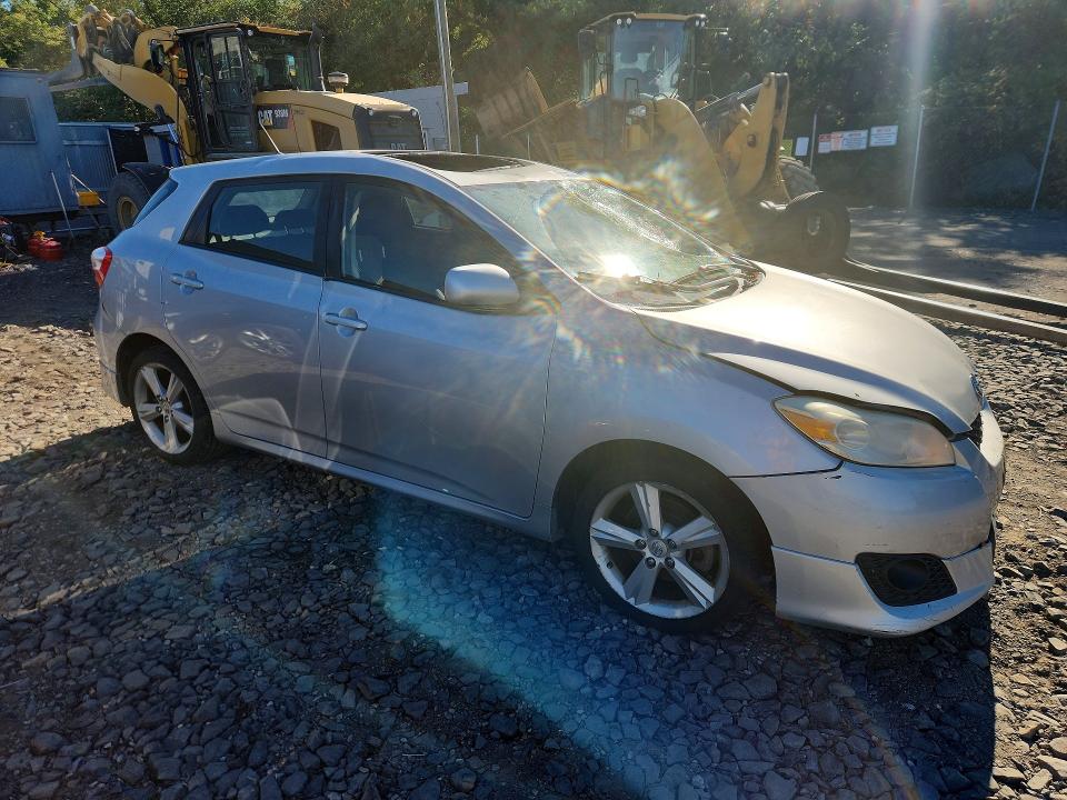 70993646 :رقم المزاد ، 2T1KE40E39C030447 vin ، 2009 Toyota Matrix مزاد بيع
