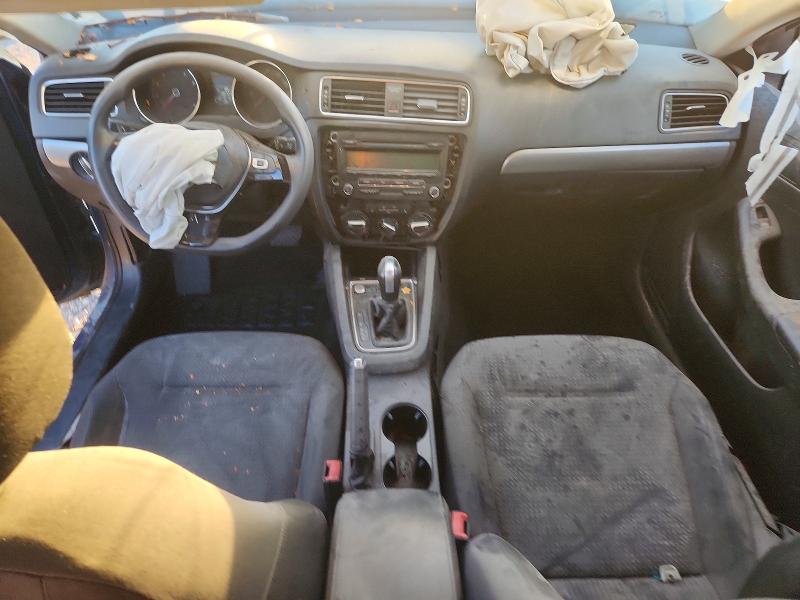 61059536 :رقم المزاد ، 3VWD17AJ1FM257282 vin ، 2015 Volkswagen Jetta مزاد بيع