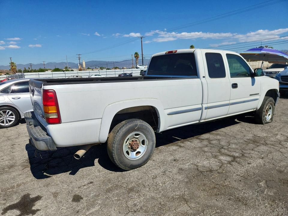 71451796 :رقم المزاد ، 1GTHC29G92E173480 vin ، 2002 Gmc Sierra مزاد بيع