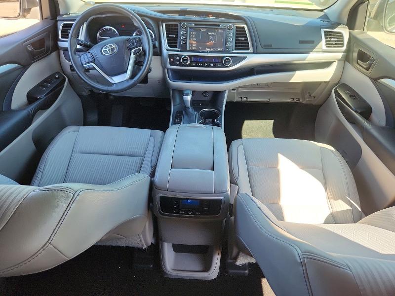 71455906 :رقم المزاد ، 5TDZKRFH5FS071025 vin ، 2015 Toyota Highlander مزاد بيع