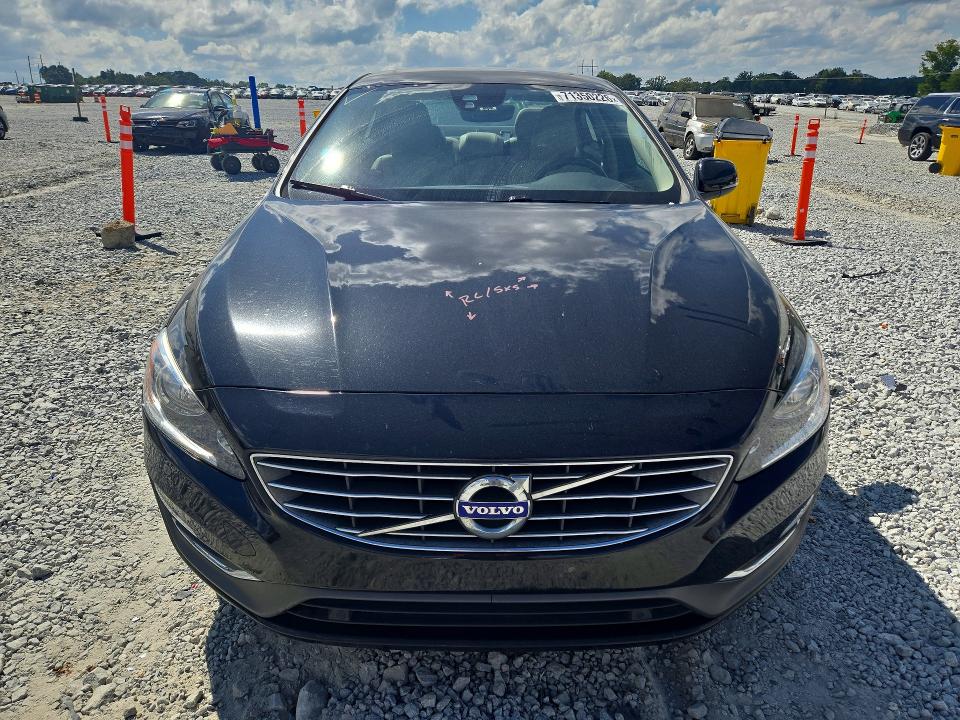 2017 Volvo S60 მანქანა იყიდება აუქციონზე, vin: LYV402HK9HB152795, აუქციონის ნომერი: 71350226