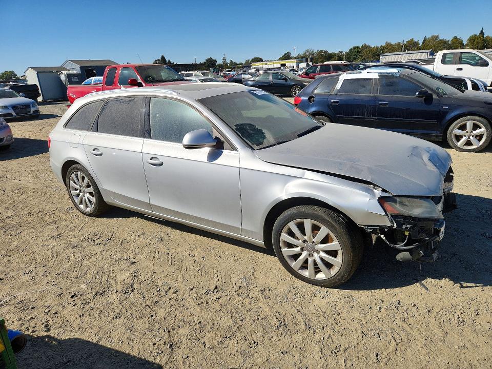 71679936 :رقم المزاد ، WAUGF78K39A081611 vin ، 2009 Audi A4 مزاد بيع
