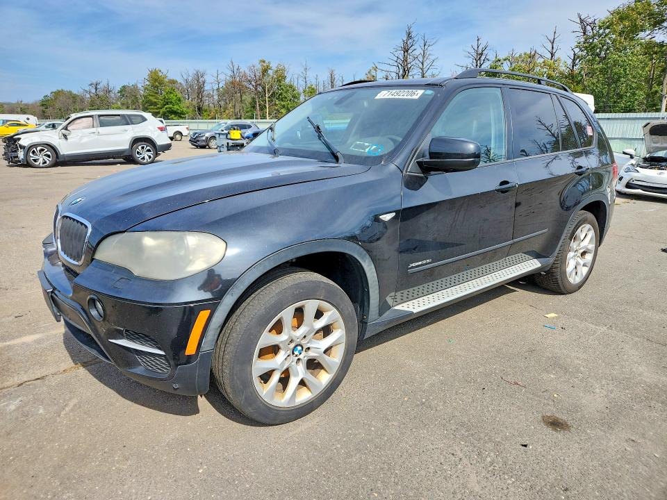 71492206 :رقم المزاد ، 5UXZV4C59BL415633 vin ، 2011 Bmw X5 مزاد بيع