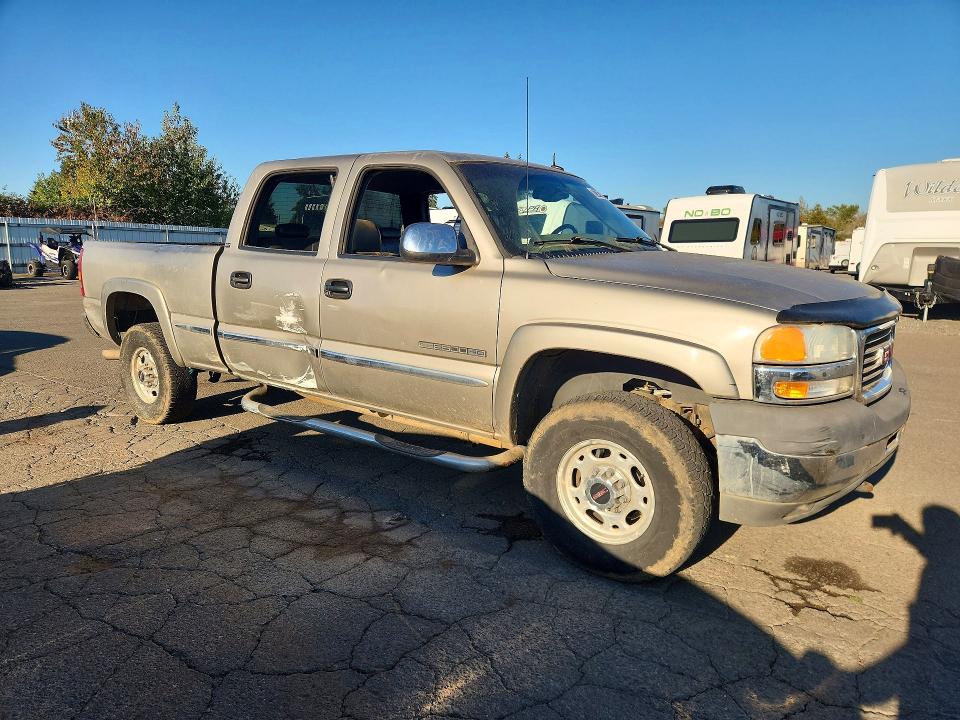 72141626 :رقم المزاد ، 1GTHK23G32F224591 vin ، 2002 Gmc Sierra مزاد بيع