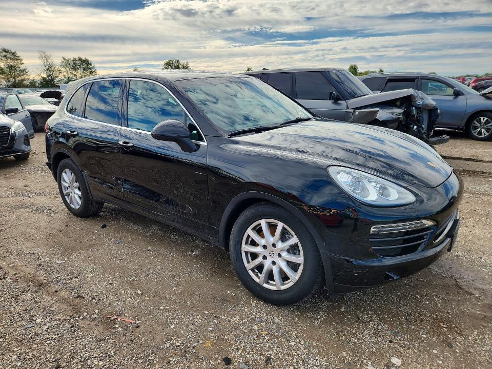 71023126 :رقم المزاد ، WP1AA2A24ELA91940 vin ، 2014 Porsche Cayenne مزاد بيع