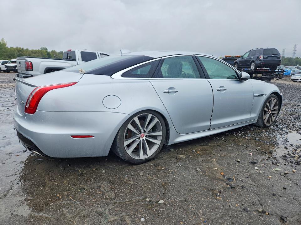 70826636 :رقم المزاد ، SAJWA1C71H8W11014 vin ، 2017 Jaguar Xj مزاد بيع