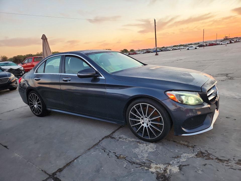 Продажа на аукционе авто 2016 Mercedes-benz C, vin: 55SWF4JB2GU106251, номер лота: 72502816