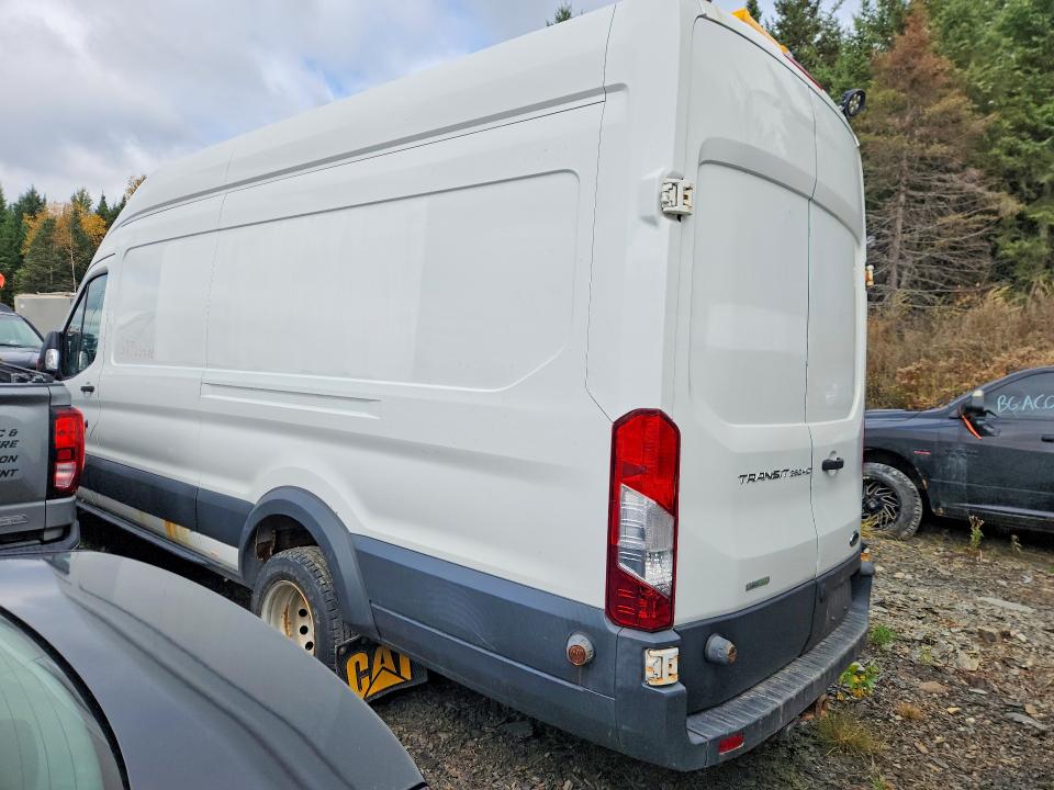2017 Ford Transit მანქანა იყიდება აუქციონზე, vin: 1FTBF4XG0HKA79431, აუქციონის ნომერი: 58753496