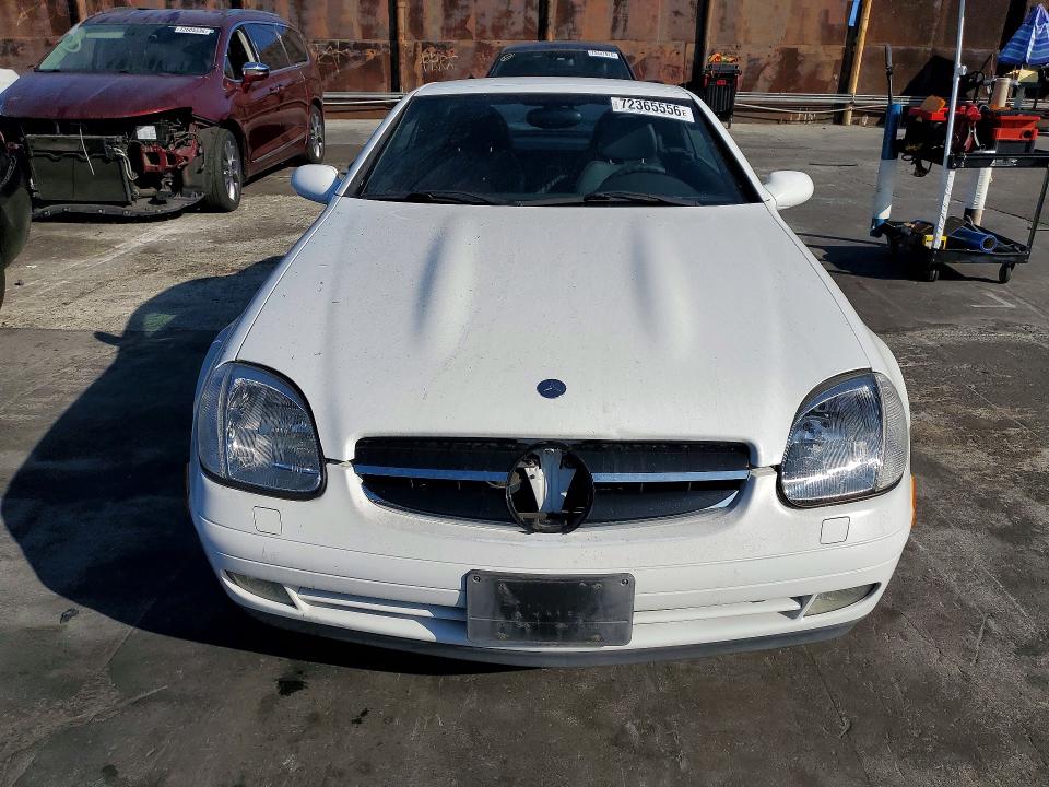 Продажа на аукционе авто 1999 Mercedes-benz Slk, vin: WDBKK47F1XF095145, номер лота: 72365556