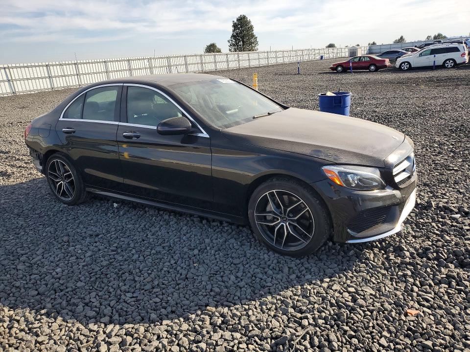 2015 Mercedes-benz C მანქანა იყიდება აუქციონზე, vin: 55SWF4KB2FU023867, აუქციონის ნომერი: 74022676
