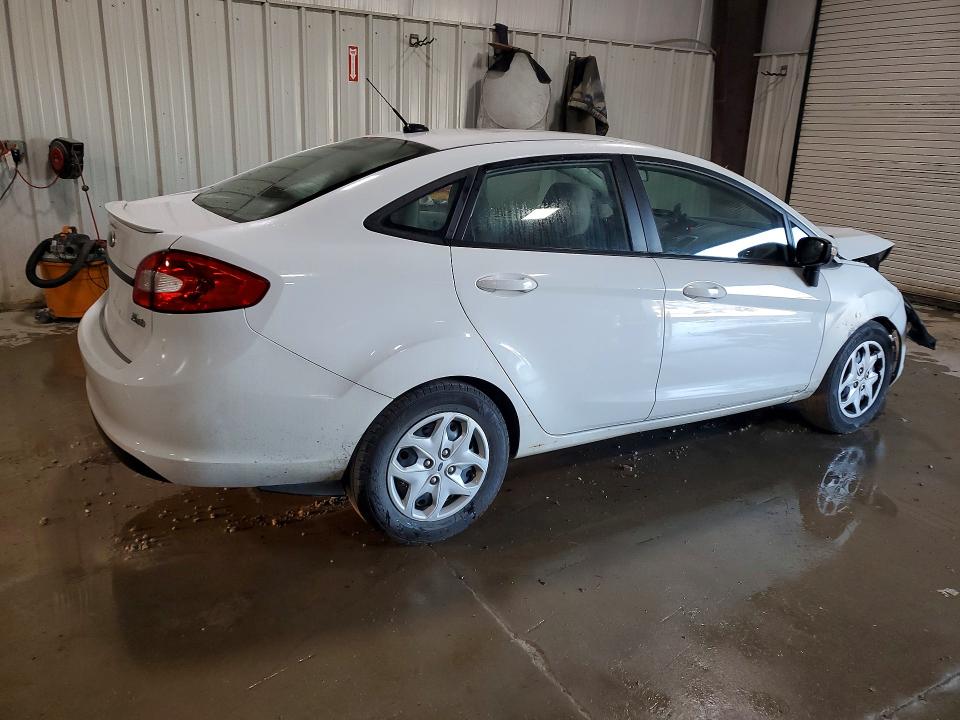 2013 Ford Fiesta მანქანა იყიდება აუქციონზე, vin: 3FADP4BJXDM103431, აუქციონის ნომერი: 71882856