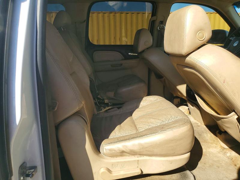 72170806 :رقم المزاد ، 1GKFK66847J360305 vin ، 2007 Gmc Yukon Xl مزاد بيع
