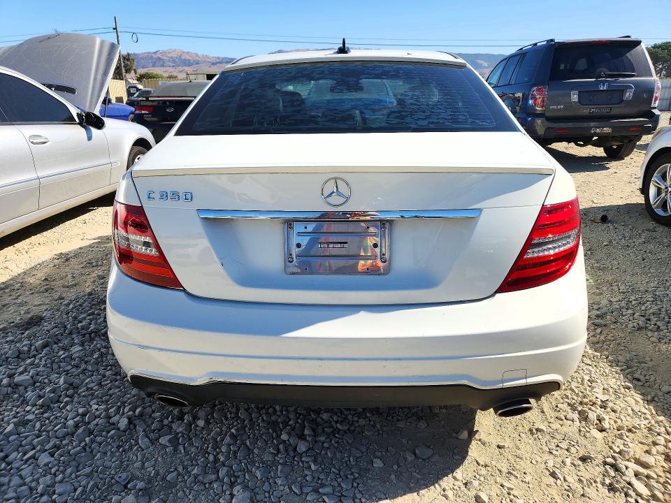 Продаж на аукціоні авто 2012 Mercedes-benz C, vin: WDDGF5HB6CR191574, номер лоту: 72439316