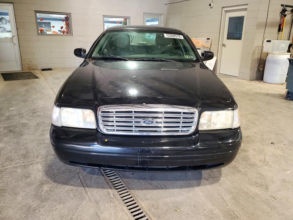 Продажа на аукционе авто 2011 Ford Crown Victoria, vin: 2FABP7EV7BX148691, номер лота: 72508576