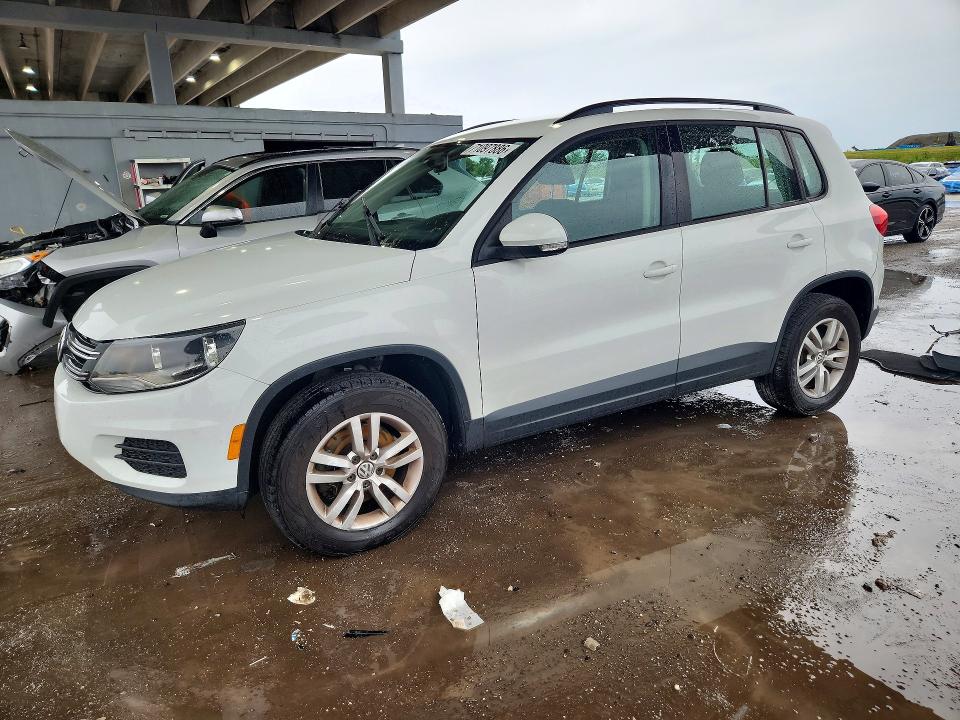 71097886 :رقم المزاد ، WVGBV7AX1FW102052 vin ، 2015 Volkswagen Tiguan مزاد بيع