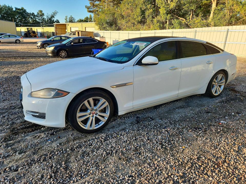 Продаж на аукціоні авто 2016 Jaguar Xjl, vin: SAJWJ2GD8G8V99450, номер лоту: 73870066