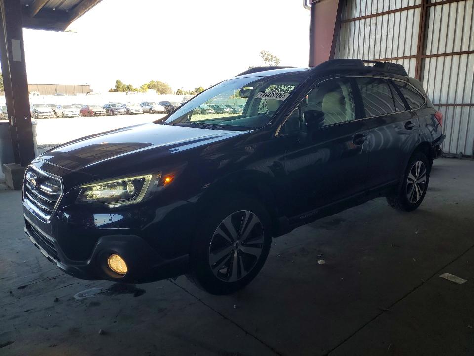 2018 Subaru Outback მანქანა იყიდება აუქციონზე, vin: 4S4BSANC8J3326460, აუქციონის ნომერი: 71403106