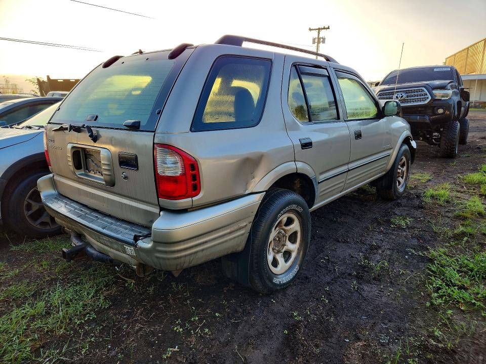 71670376 :رقم المزاد ، 4S2DM58W844308256 vin ، 2004 Isuzu Rodeo مزاد بيع