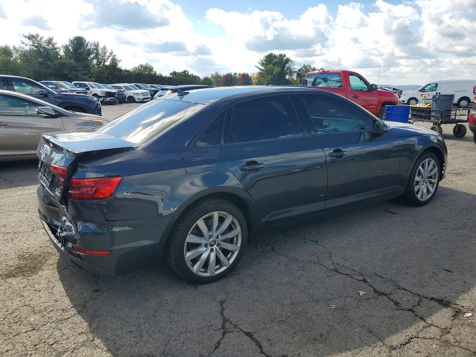 Продаж на аукціоні авто 2017 Audi A4, vin: WAUANAF44HN007549, номер лоту: 71606066