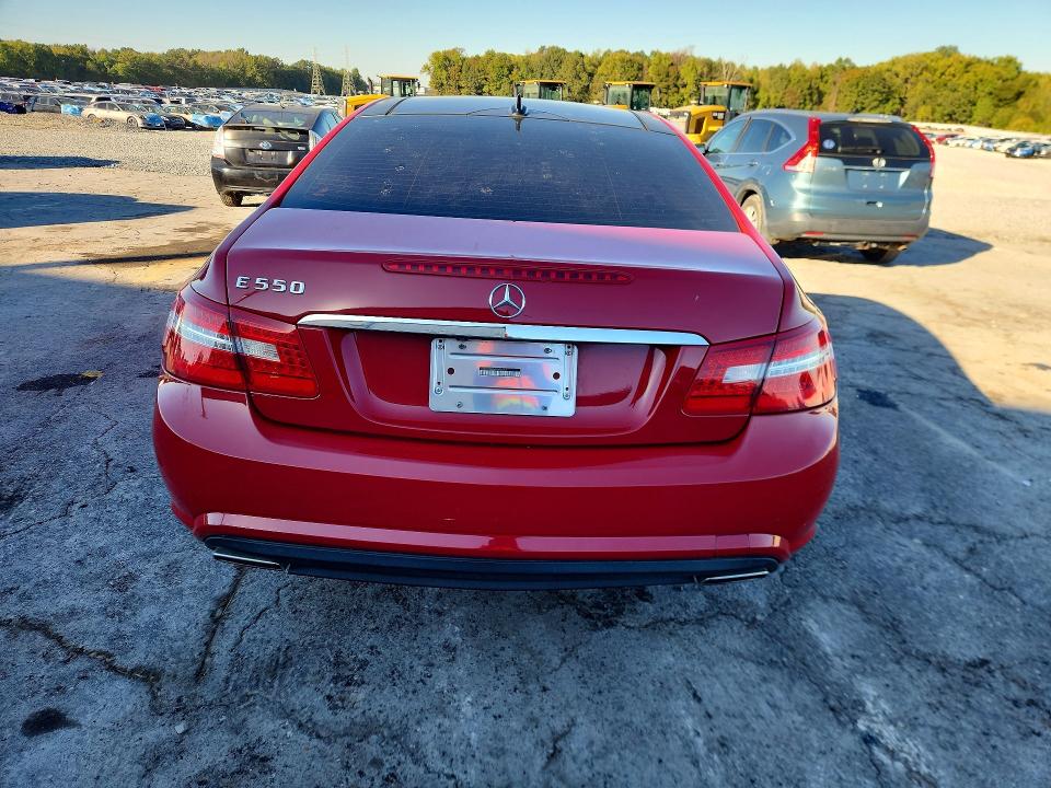 2010 Mercedes-benz E მანქანა იყიდება აუქციონზე, vin: WDDKJ7CB5AF005033, აუქციონის ნომერი: 71543626