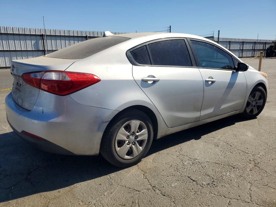 71597526 :رقم المزاد ، KNAFK4A6XG5611887 vin ، 2016 Kia Forte مزاد بيع